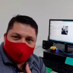 Homem no treinamento Líder Coach